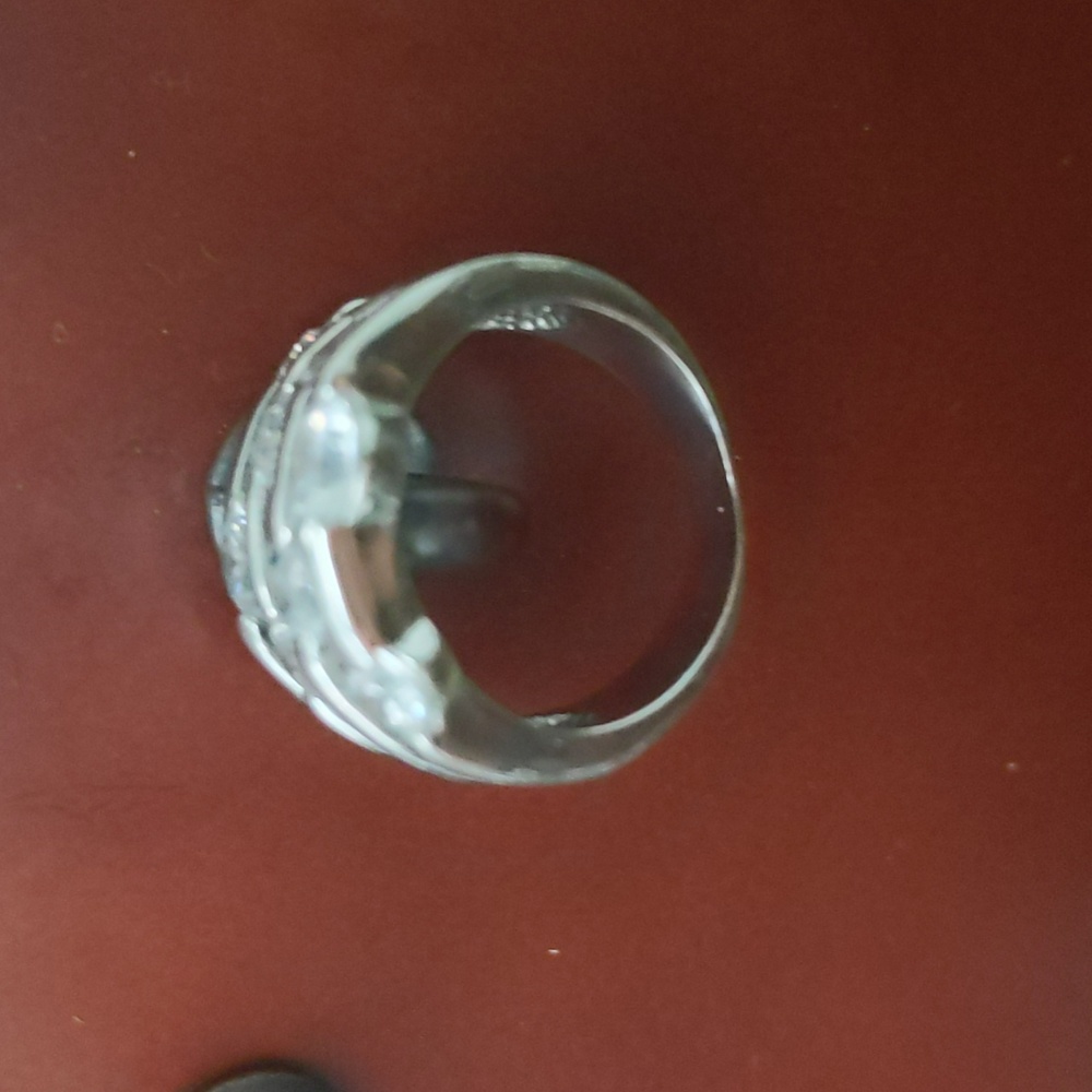 Silver ring - Picture 2 of 8